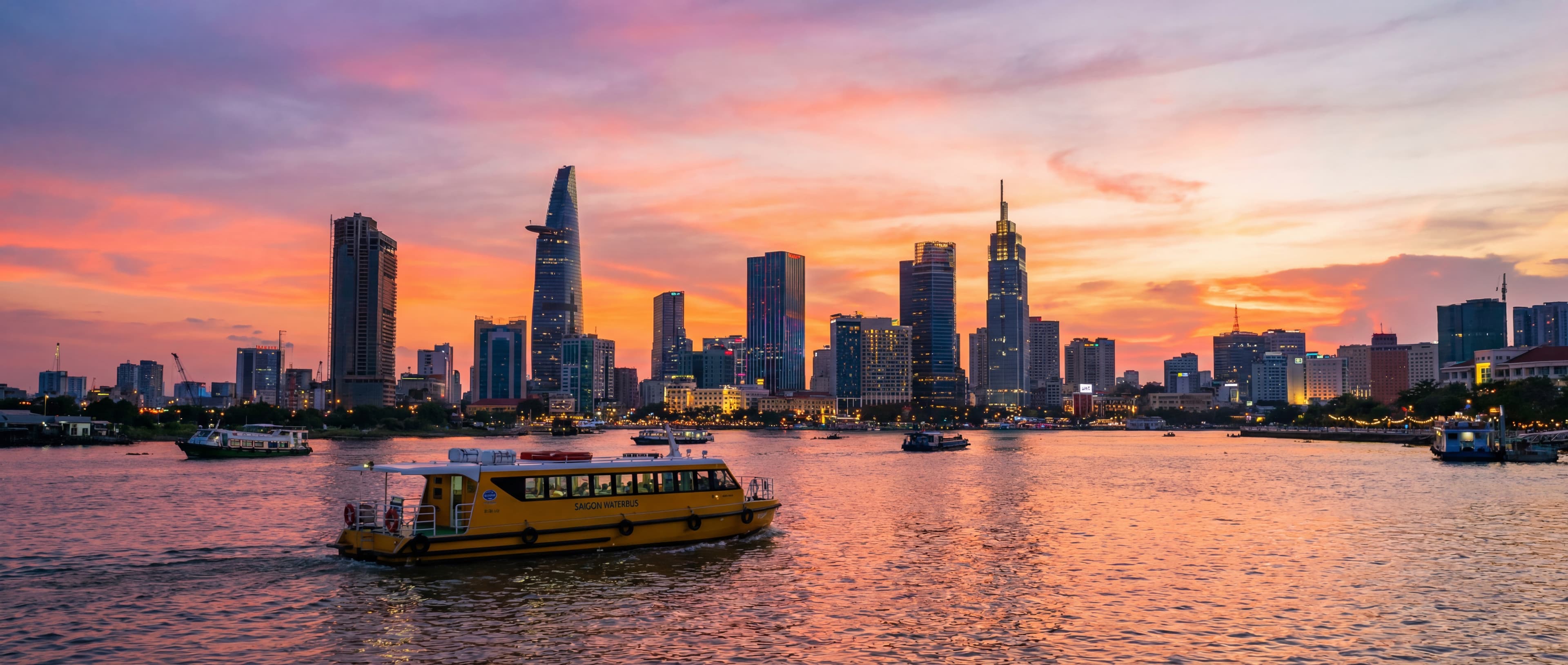 Saigon Waterbus & Chill: Ngắm hoàng hôn trên sông Sài Gòn